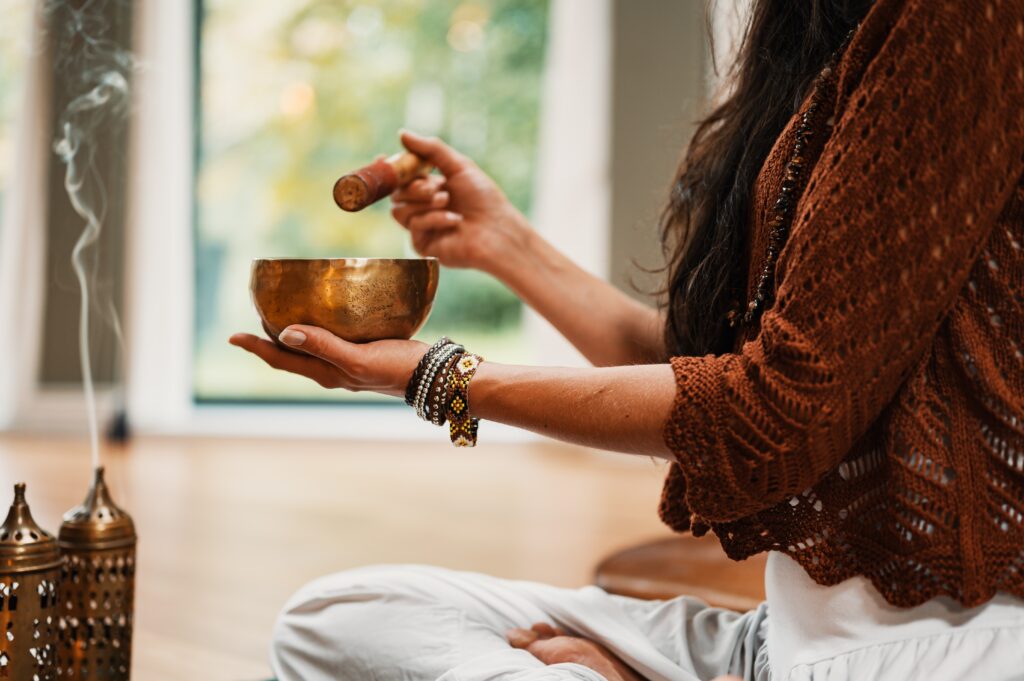 Are There Any Apps Or Online Platforms That Offer Guided Meditation Sessions?